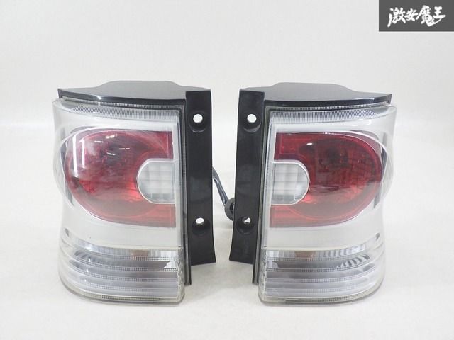 ダイハツ 純正 L375S L385S タント カスタム 前期 テール テールランプ