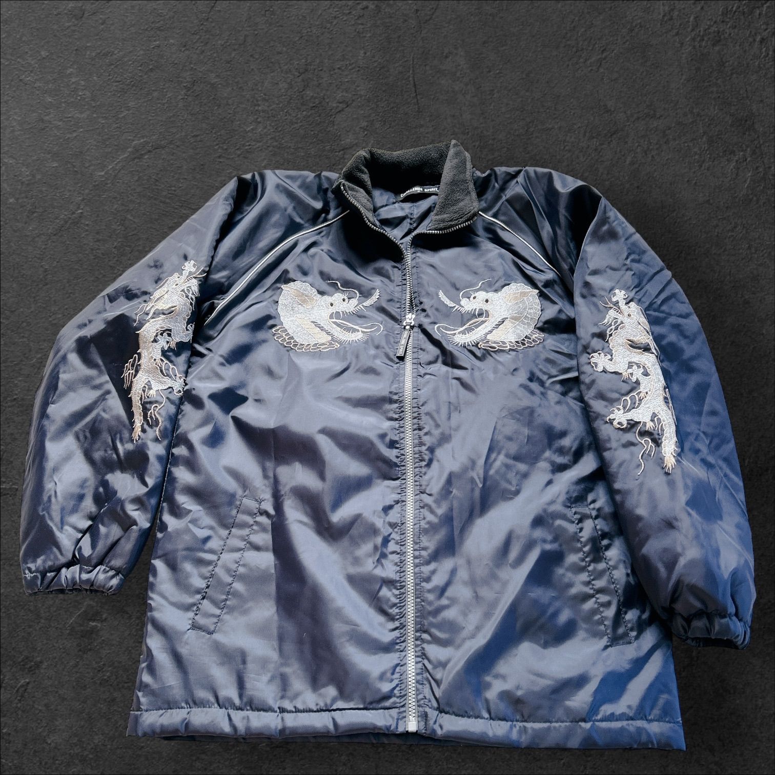 横須賀 スカジャン 第11空挺師団 横須賀駐屯地 龍 刺繍 - メルカリ