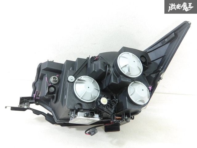 三菱 デリカD5 純正ヘッドライト HID 右 KOITO 100-87918 CV5W HID