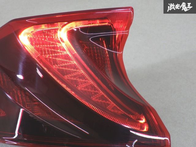 LED点灯OK】 トヨタ 純正 ZVW52 プリウス PHV LED テールライト