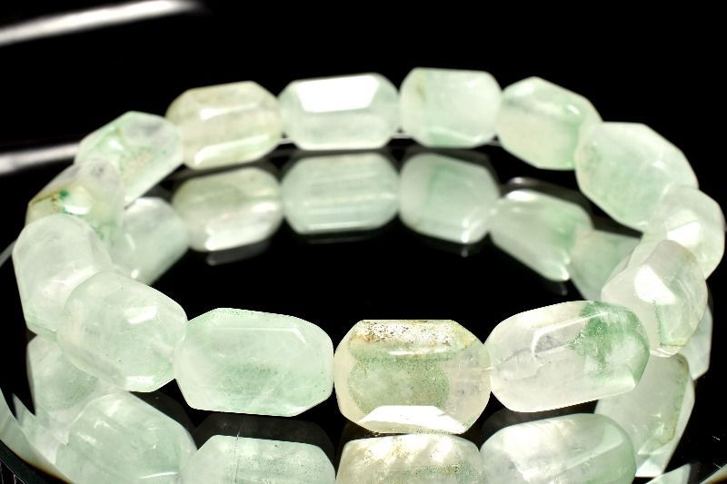 1点物】山入り！ エメラルドグリーンファントムクォーツ 13.5-16x8