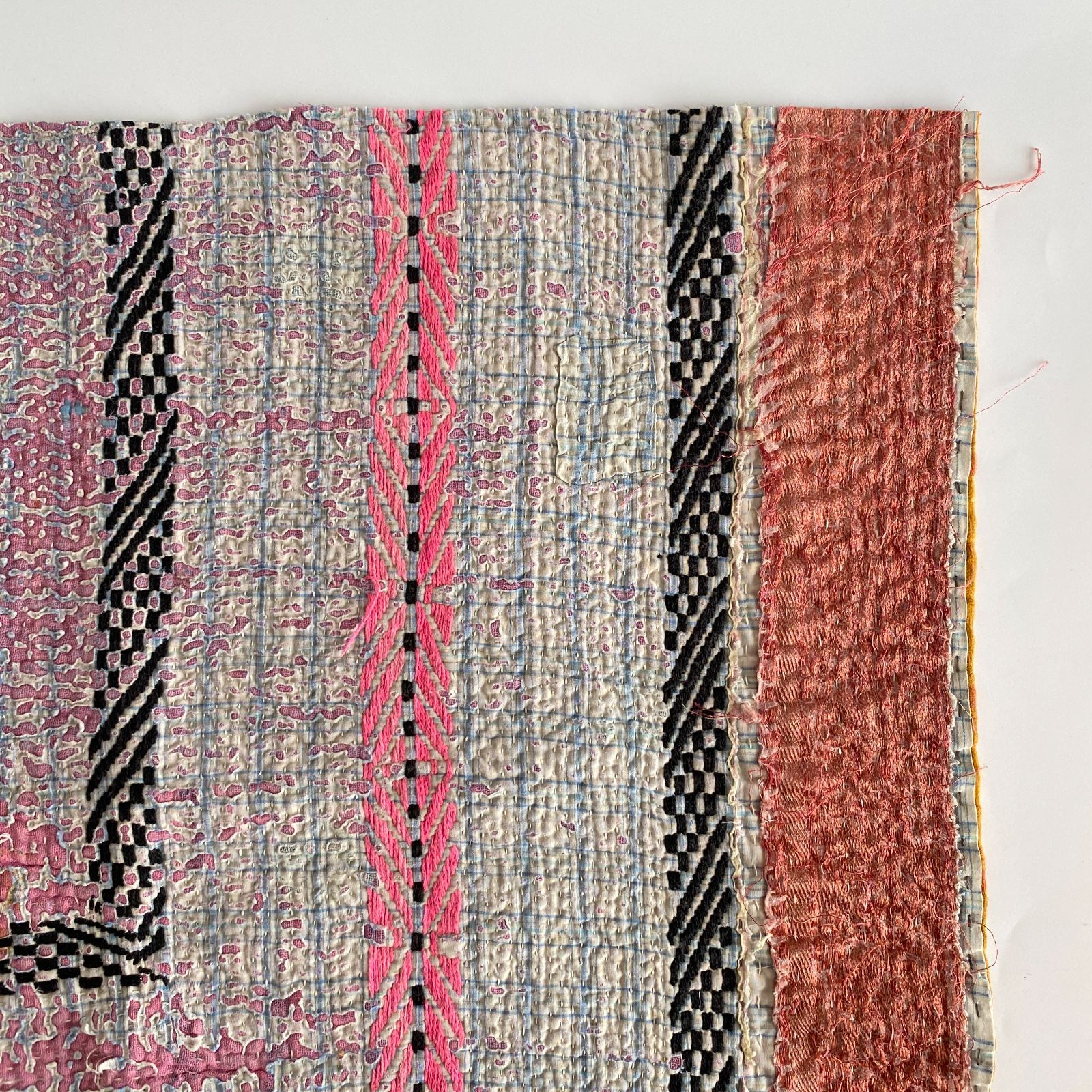 3472 ラリーキルト カンタキルト オールドファブリック ハギレ ピンク