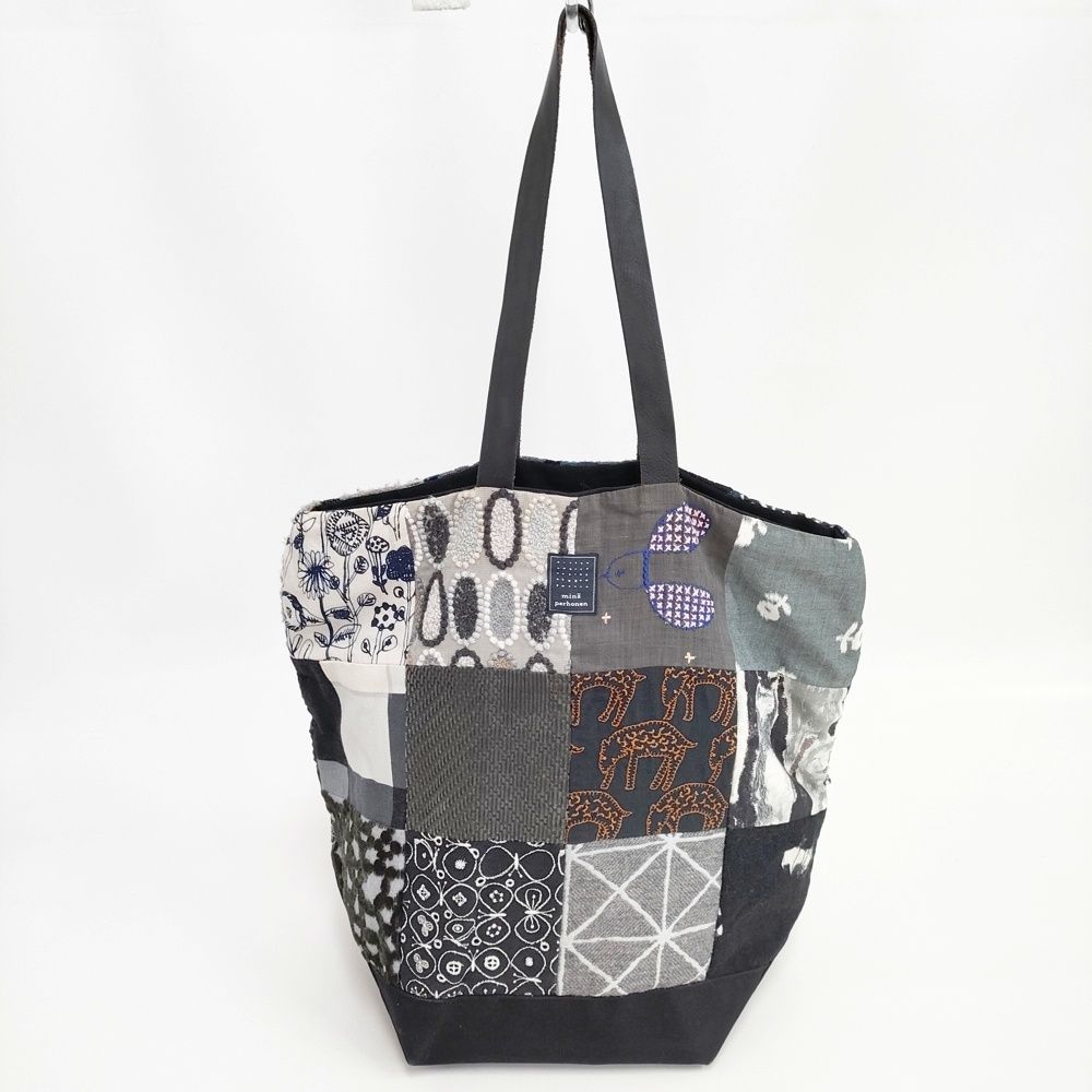 未使用★ミナペルホネン ピースバッグ パッチワーク トートバッグ ブルー系 刺繍 mina perhonen piece bag ピースバッグ パッチワーク 大サイズ トート