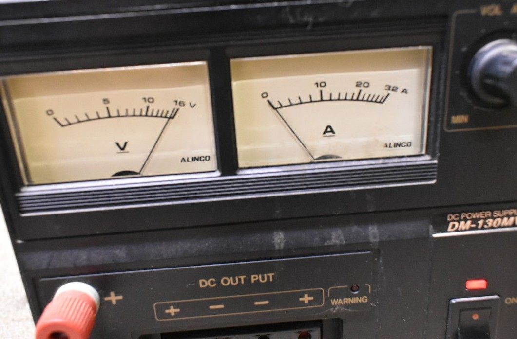 アルインコ 安定化電源 DM-130MV DC電源 ALINCO 無線機 アマチュア無線