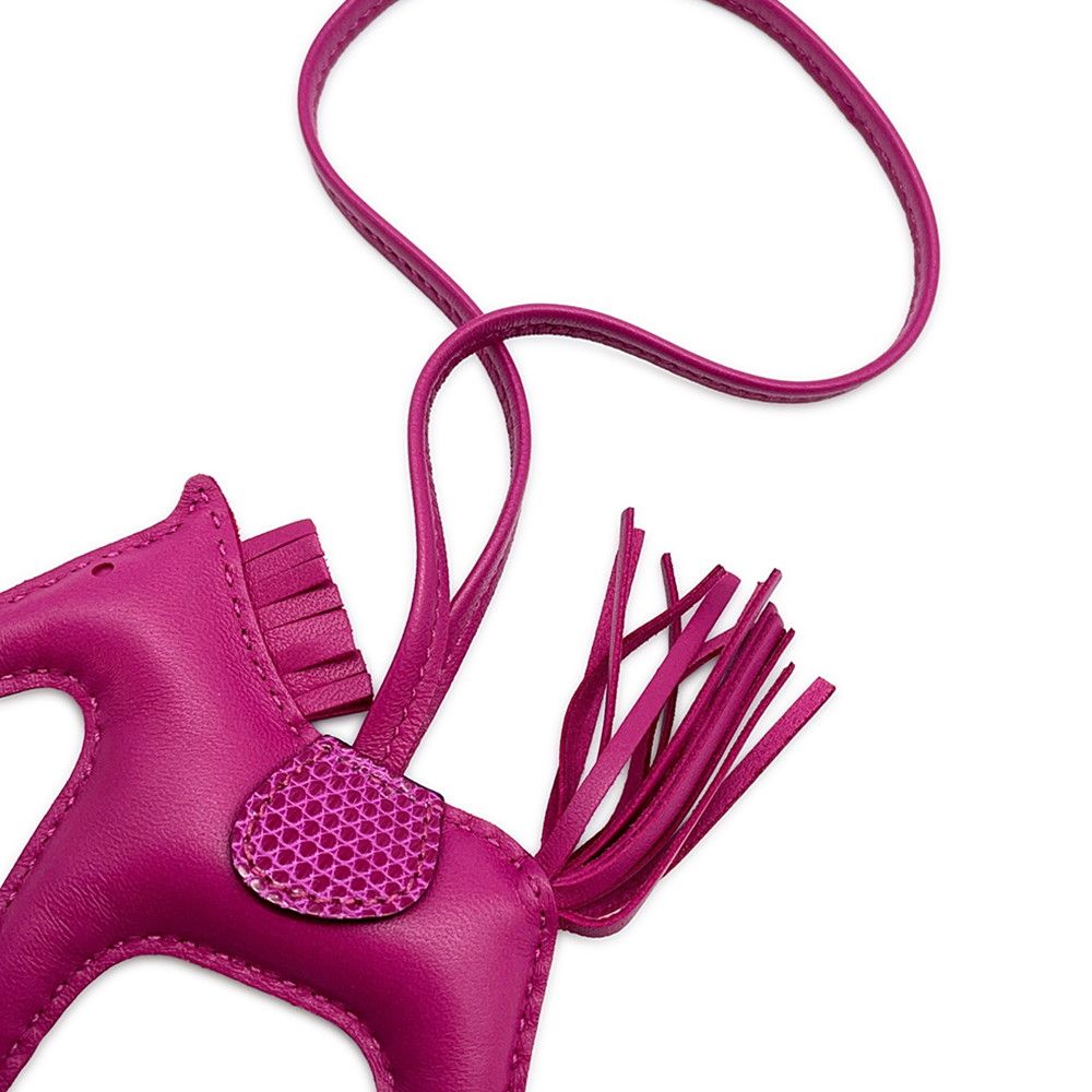 エルメス バッグチャーム ロデオ PM タッチ ローズパープル ラムスキン