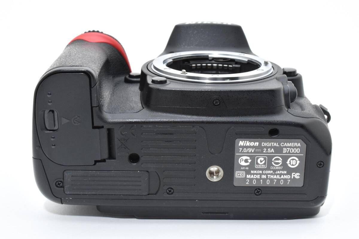 ☆極上品☆《ショット数5,851回 》Nikon ニコン D7000 ボディ #834Z