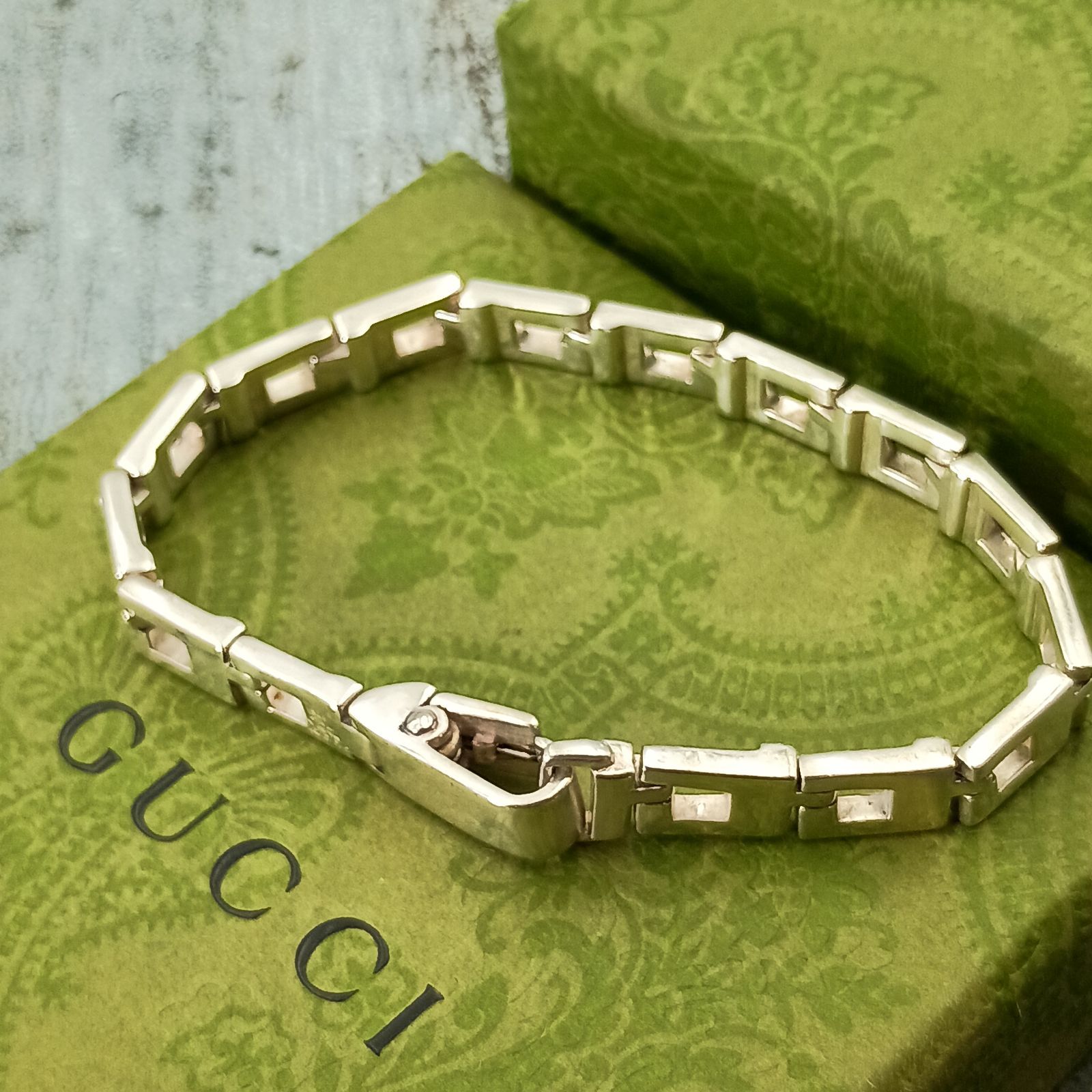 GUCCI グッチ Gモチーフ ブレスレット メンズ Gロゴ シルバー925
