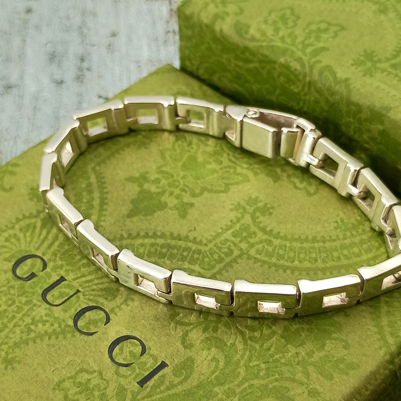 GUCCI グッチ Gモチーフ ブレスレット メンズ Gロゴ シルバー925