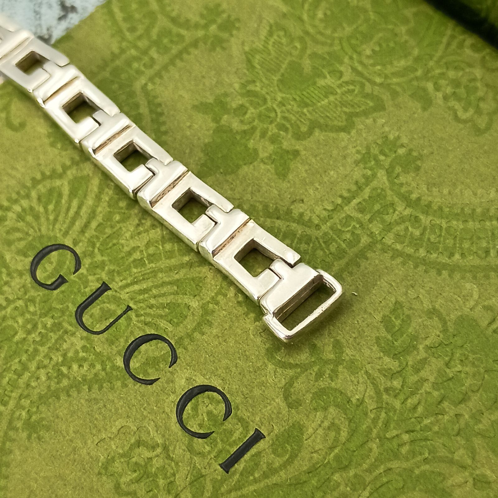 GUCCI グッチ Gモチーフ ブレスレット メンズ Gロゴ シルバー925