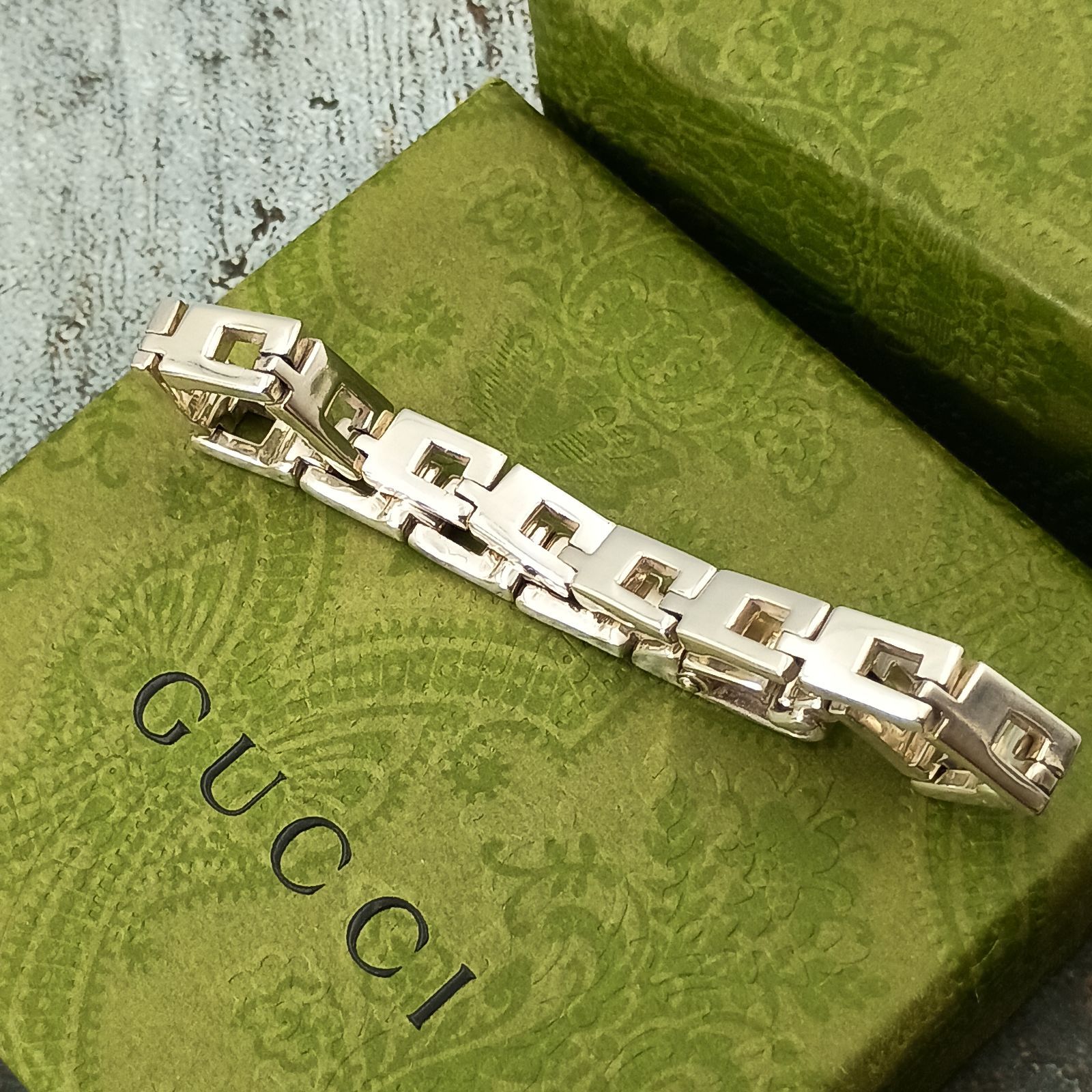 GUCCI グッチ Gモチーフ ブレスレット メンズ Gロゴ シルバー925