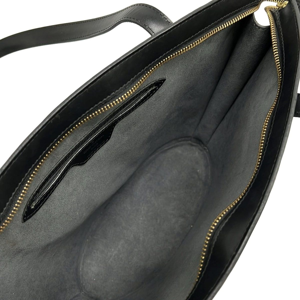 LOUIS VUITTON(ルイヴィトン) ショルダーバッグ エピ サン・ジャック