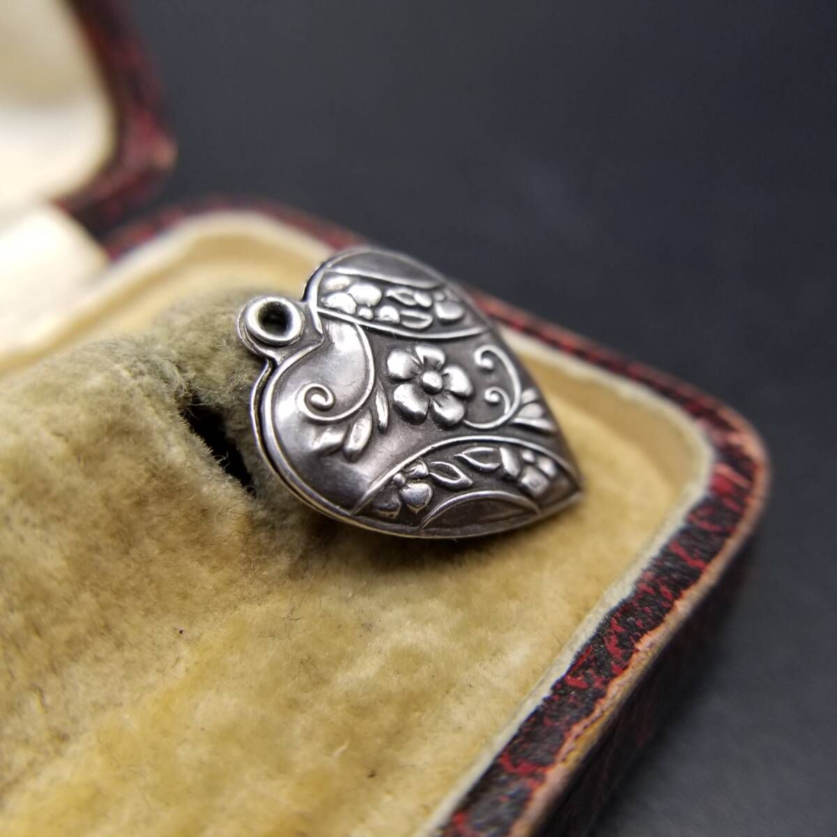 WWII期 ヴィンテージ スウィートハートジュエリー 勿忘草 925 シルバー WWII期 ヴィンテージ スウィートハートジュエリー アールヌーヴォー