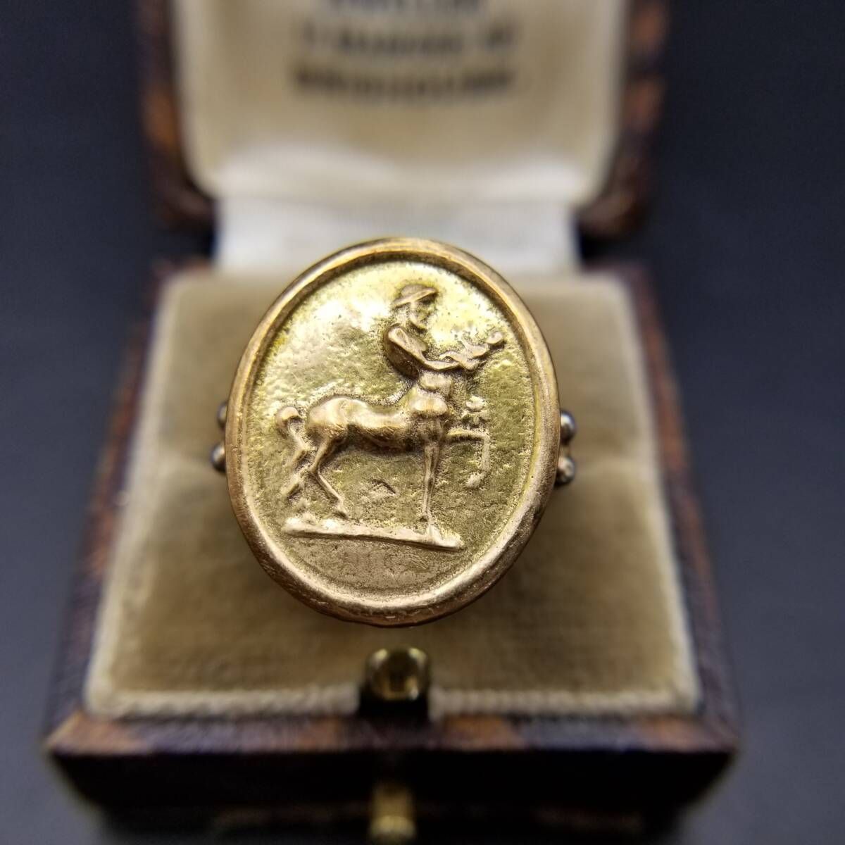 ローマ神話 子供を抱くケンタウロス 925 シルバー ブロンズ ヴィンテージ シグネット リング オーバル 指輪 銀 モチーフジュエリー Y 25-I