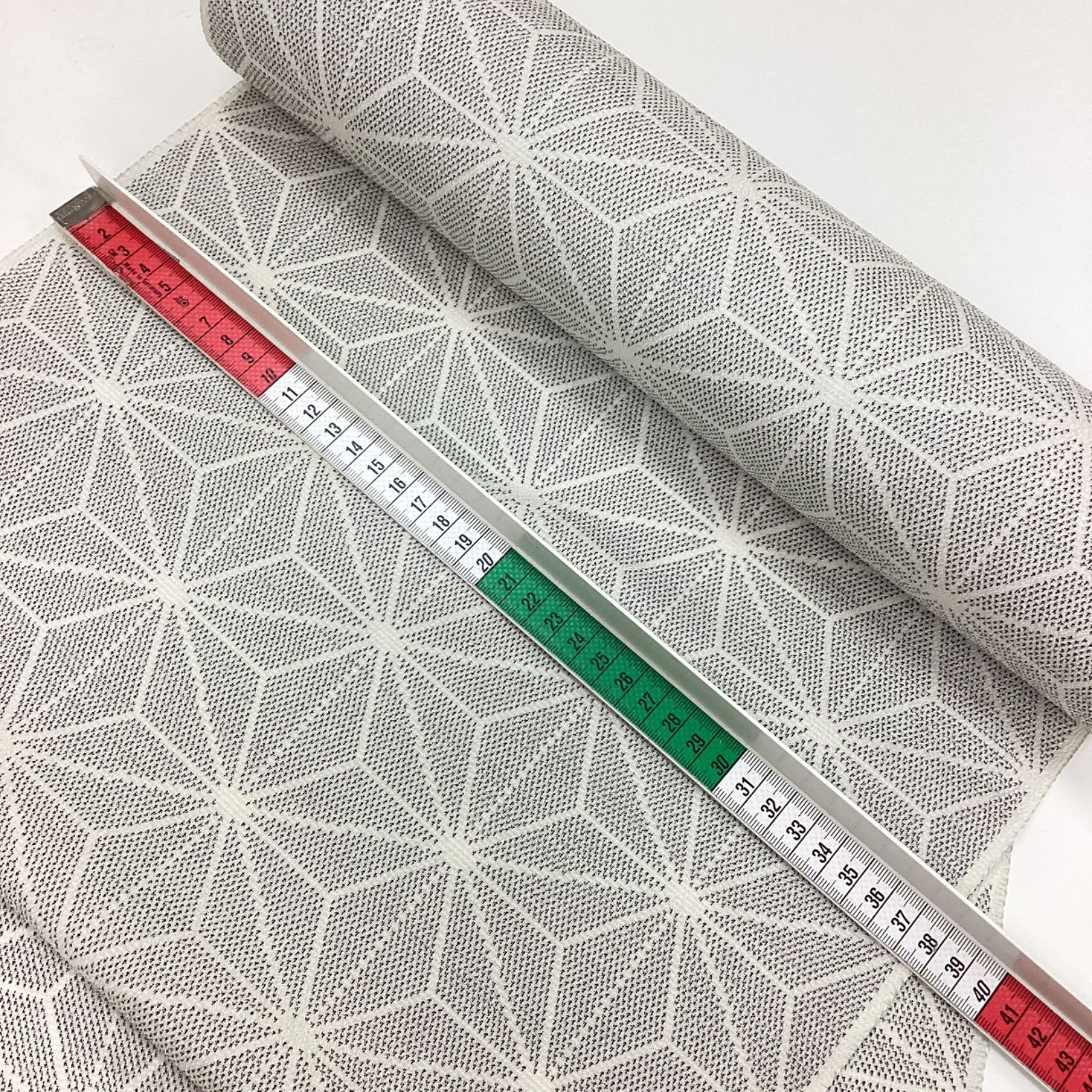 着物反物 本塩沢 麻の葉 正絹R 77