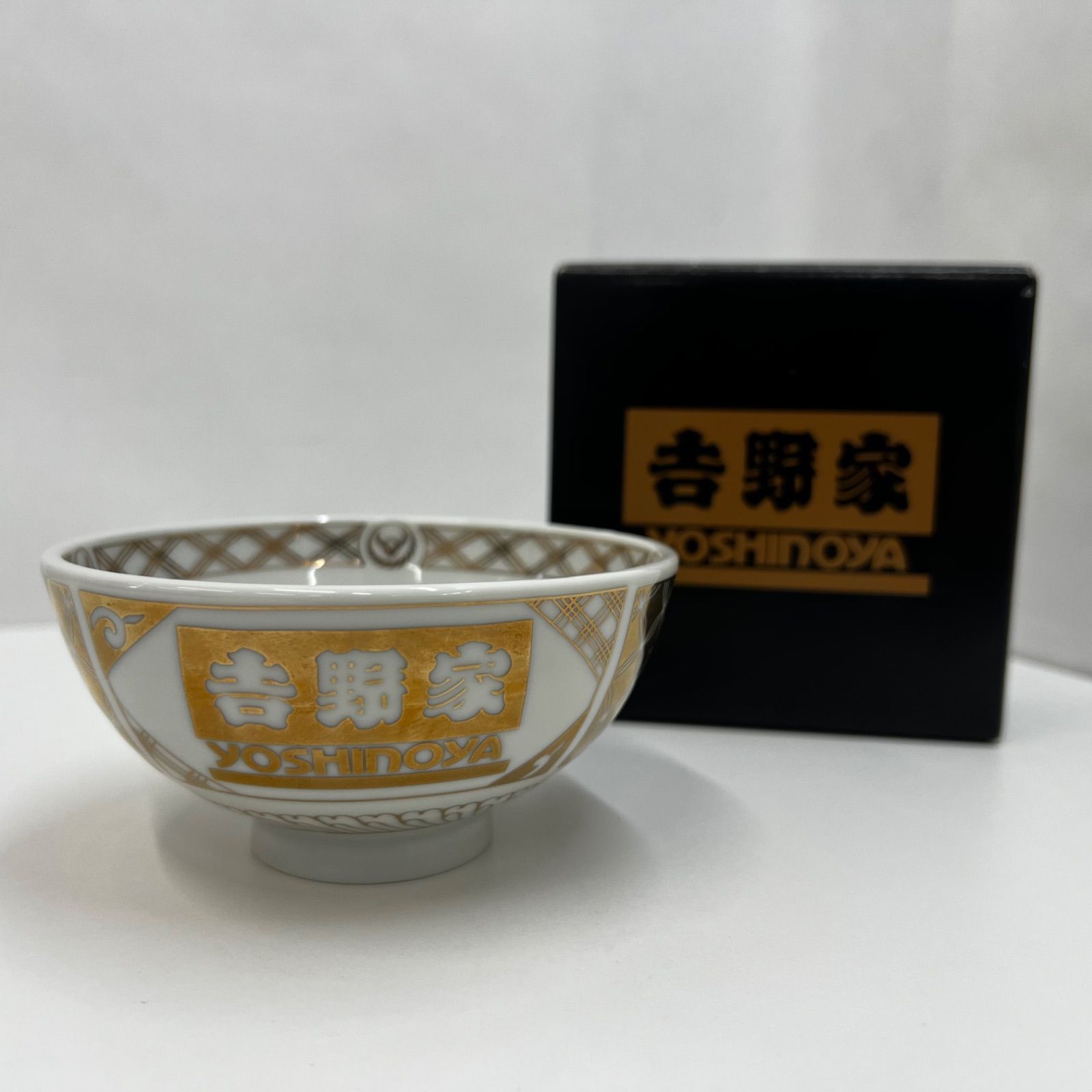 5-00063】 吉野家 食器 金柄 限定品 非売品 - メルカリ