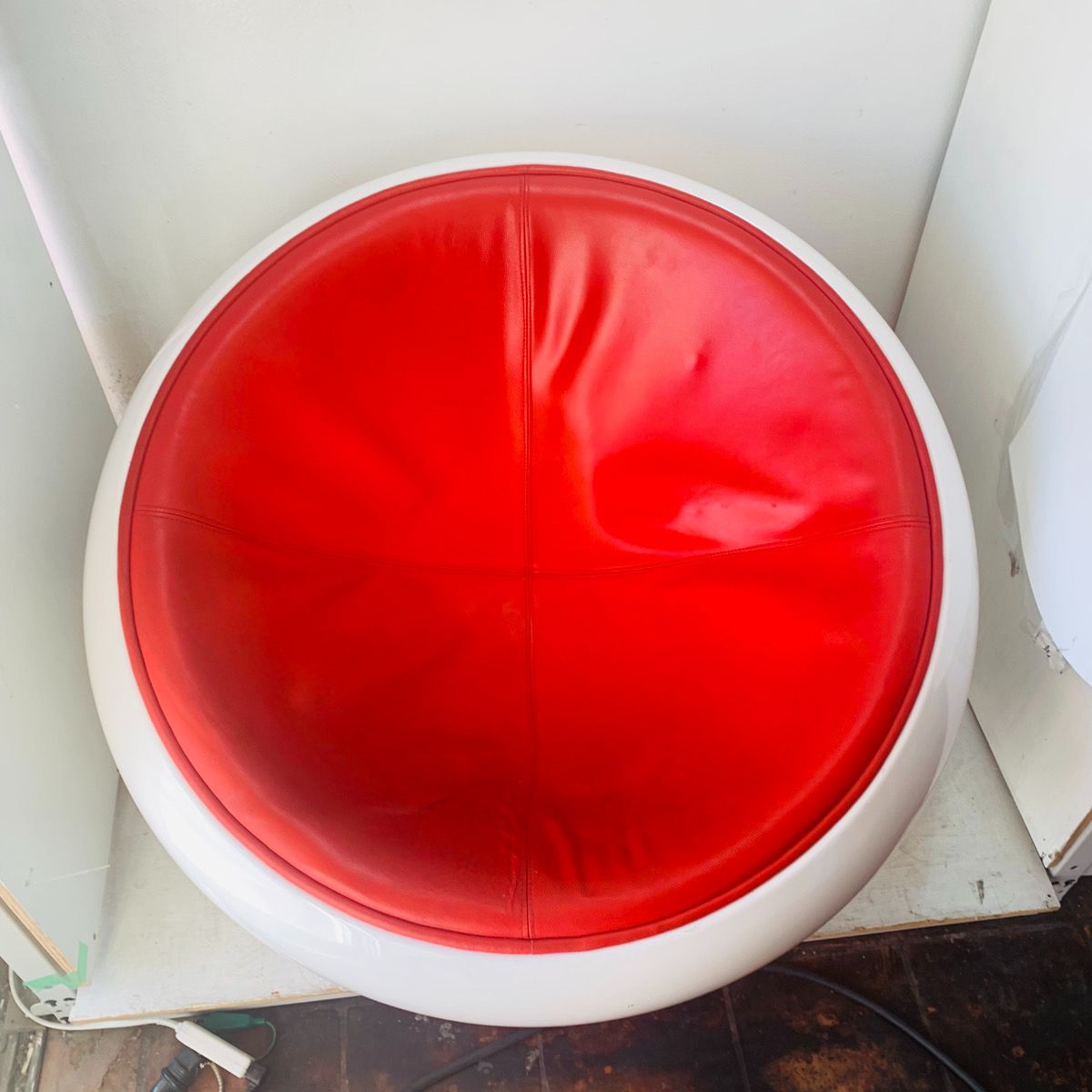 ピーチチェア レッド ホワイト 椅子 レトロ モダン 1人掛け ソファ チェア