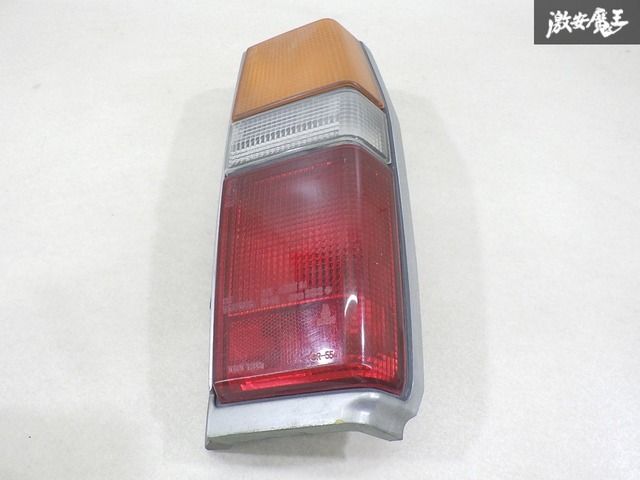 トヨタ 純正 GX70 LX76V マーク2 バン テールランプ テールライト 片側