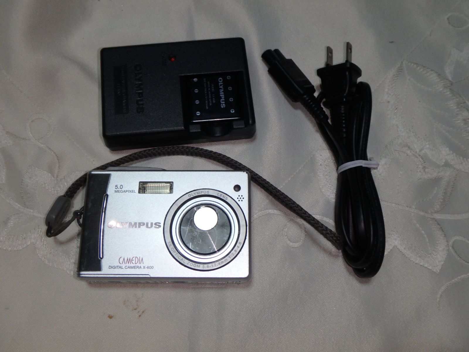動作品 OLYMPUS X-600 デジタルカメラ - メルカリ