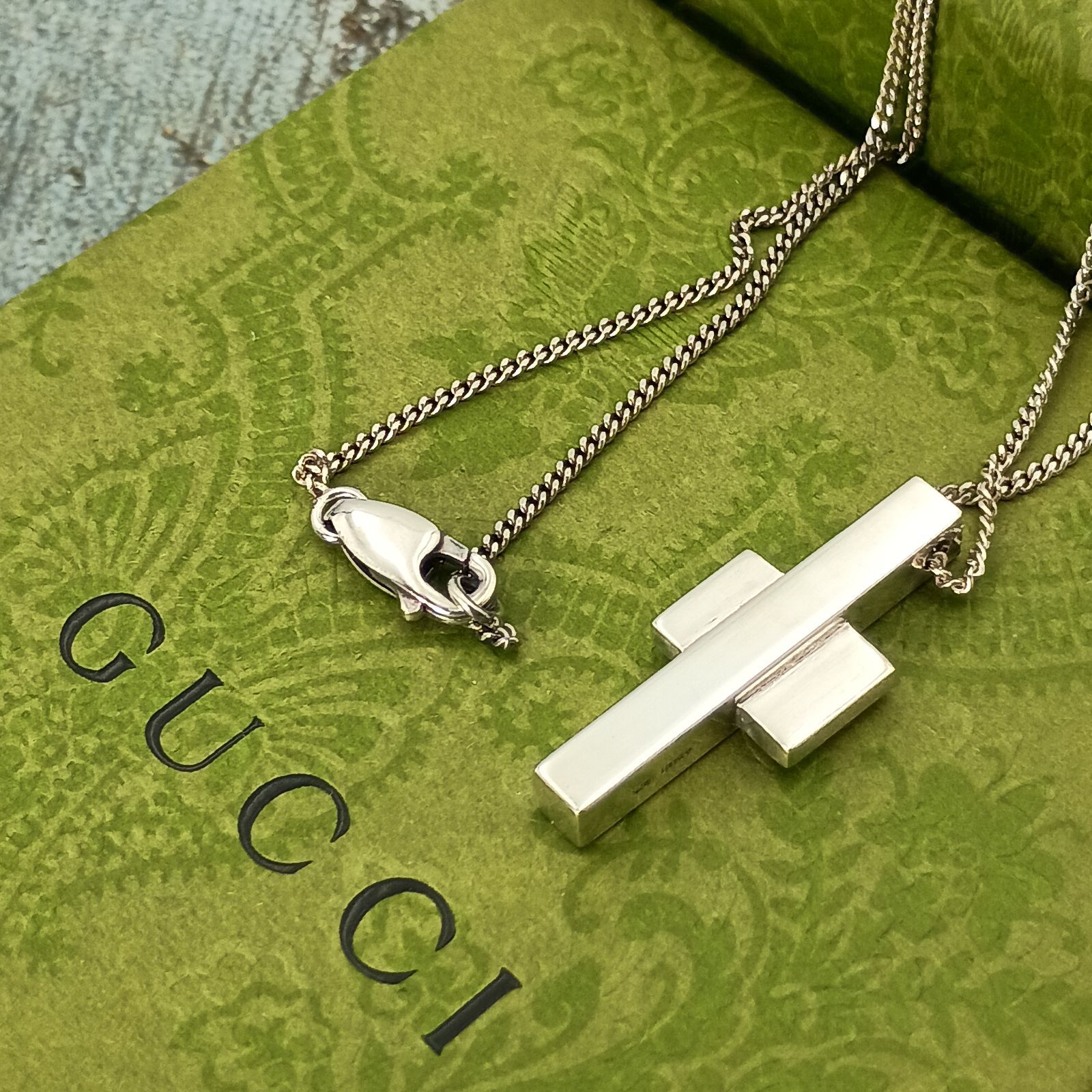 GUCCI グッチ クロス ネックレス レディース メンズ 十字 シルバー925