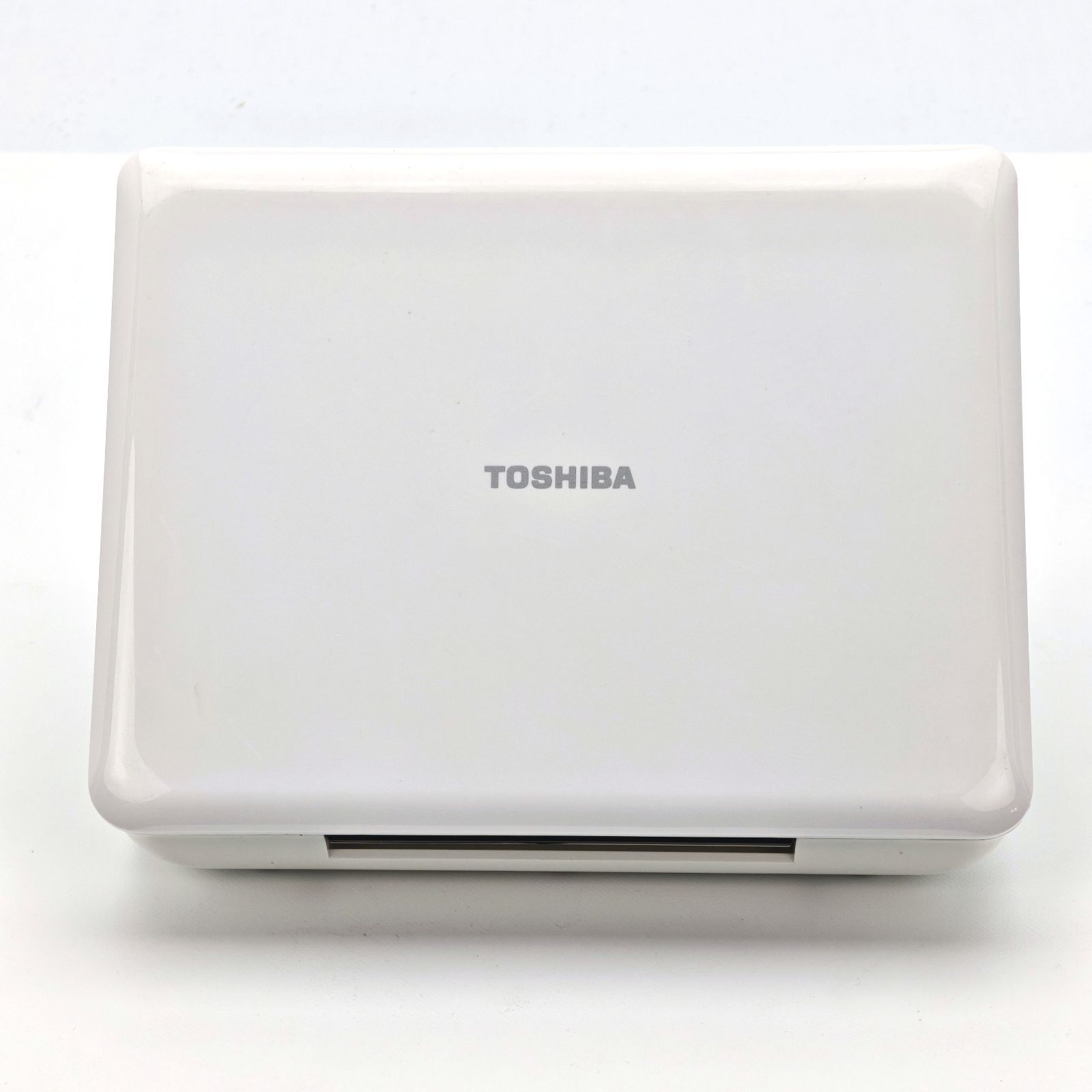 東芝 TOSHIBA REGZA SD-P710SW 7インチ液晶搭載ポータブルDVD