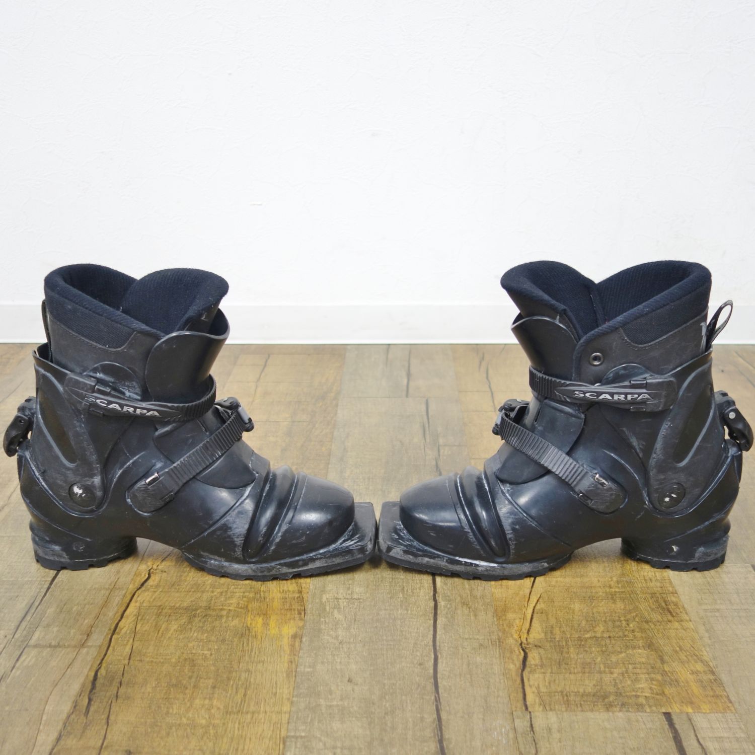 スカルパ SCARPA T4 テレマーク スキー ブーツ 75mm 3ピン バッ スカルパ SCARPA T4 テレマーク スキー ブーツ 75mm 3ピン バッ