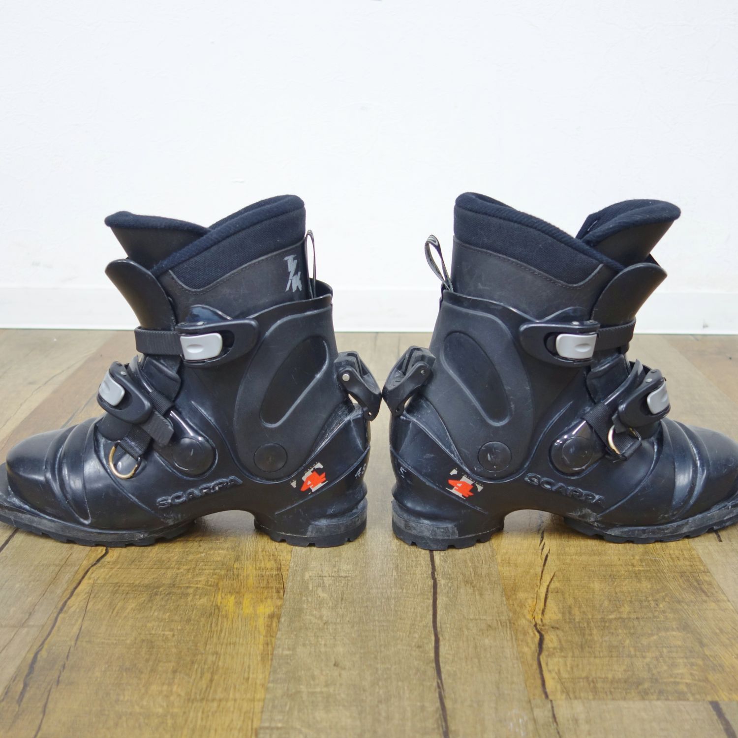 スカルパ SCARPA T4 テレマーク スキー ブーツ 75mm 3ピン バッ