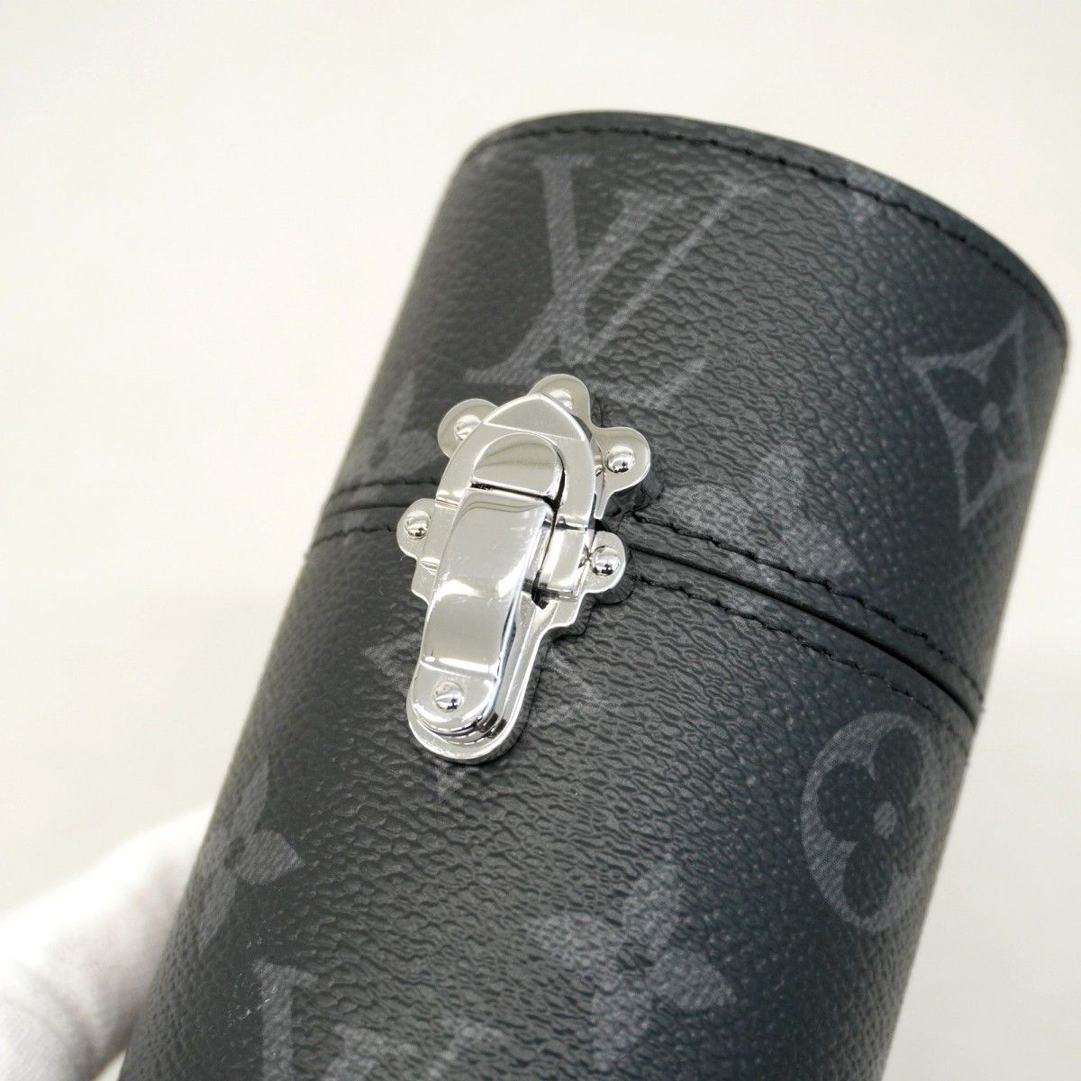5of6523】ルイヴィトン トラベルケース モノグラム・エクリプス