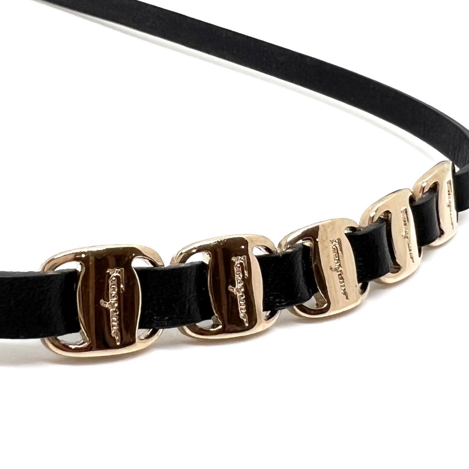 美品☆ Salvatore Ferragamo サルヴァトーレフェラガモ ヴァラチェーン 