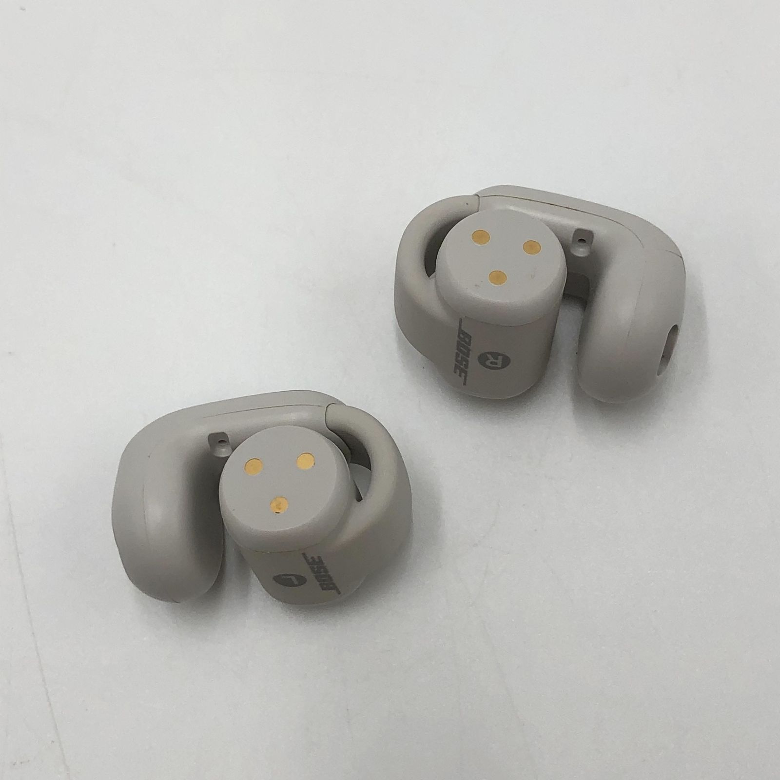 Bose Ultra Open Earbuds 空間オーディオ イヤホン オープンイヤー 完全 ワイヤレス Bluetooth接続 マイク付 最大7 5時間再生 防滴 ホワイトスモーク