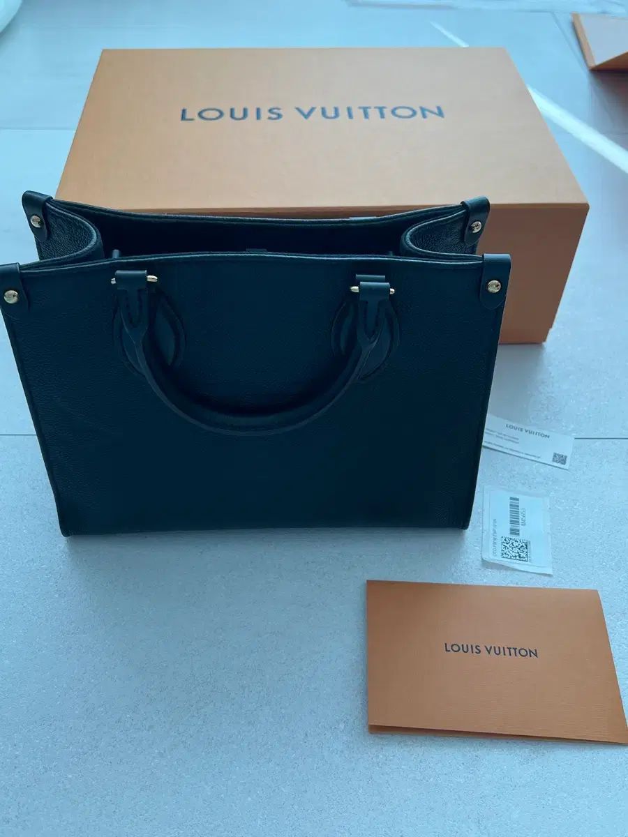 ルイヴィトン オンザゴー PM (購入レシートあり) - メルカリ