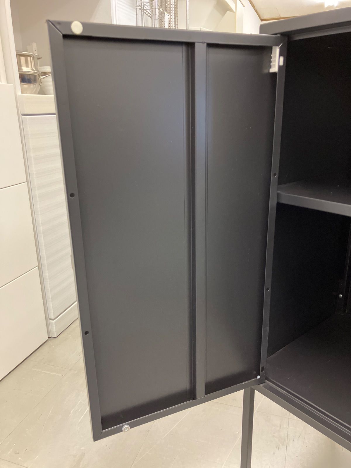 IKEA イケア LIXHULT リックスフルト ブラック 黒 棚 2段収納 スチール 