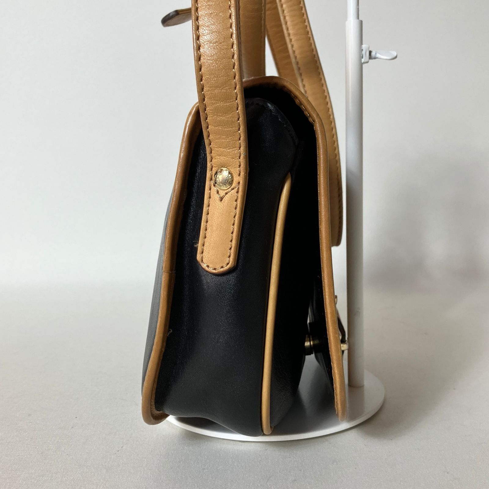 2511-107｜美品｜セリーヌ ショルダーバッグ レザー 注文 ブラック  