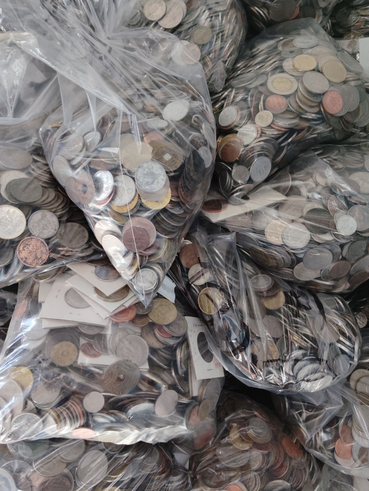 2キロ】 古銭 貨幣まとめ売り 雑銭 - メルカリ