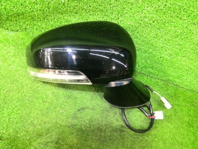 ウィッシュ DBA-ZGE20W 右サイドミラー 右ドアミラー 1.8S 2ZR