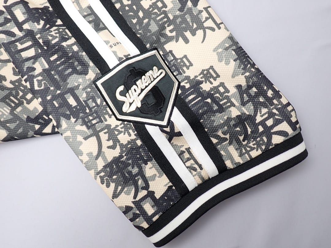 SUPREME シュプリーム アーチロゴ 漢字 ジップ ベースボールシャツ S Kanji Camo 21AW 中古B+ 【送料無料】 A-9002【質屋出品】 SUPREME シュプリーム アーチロゴ 漢字 ジップ ベースボールシャツ S