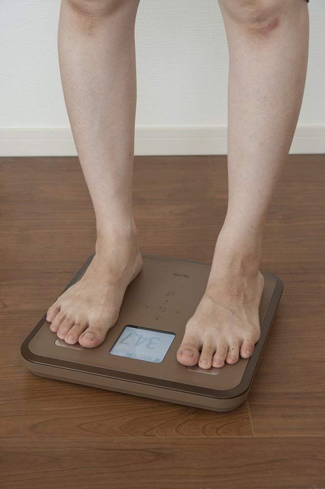 タニタ 体重 体組成計 バックライト ブラウン BC-810 BR フルドット液晶の表示画面採用