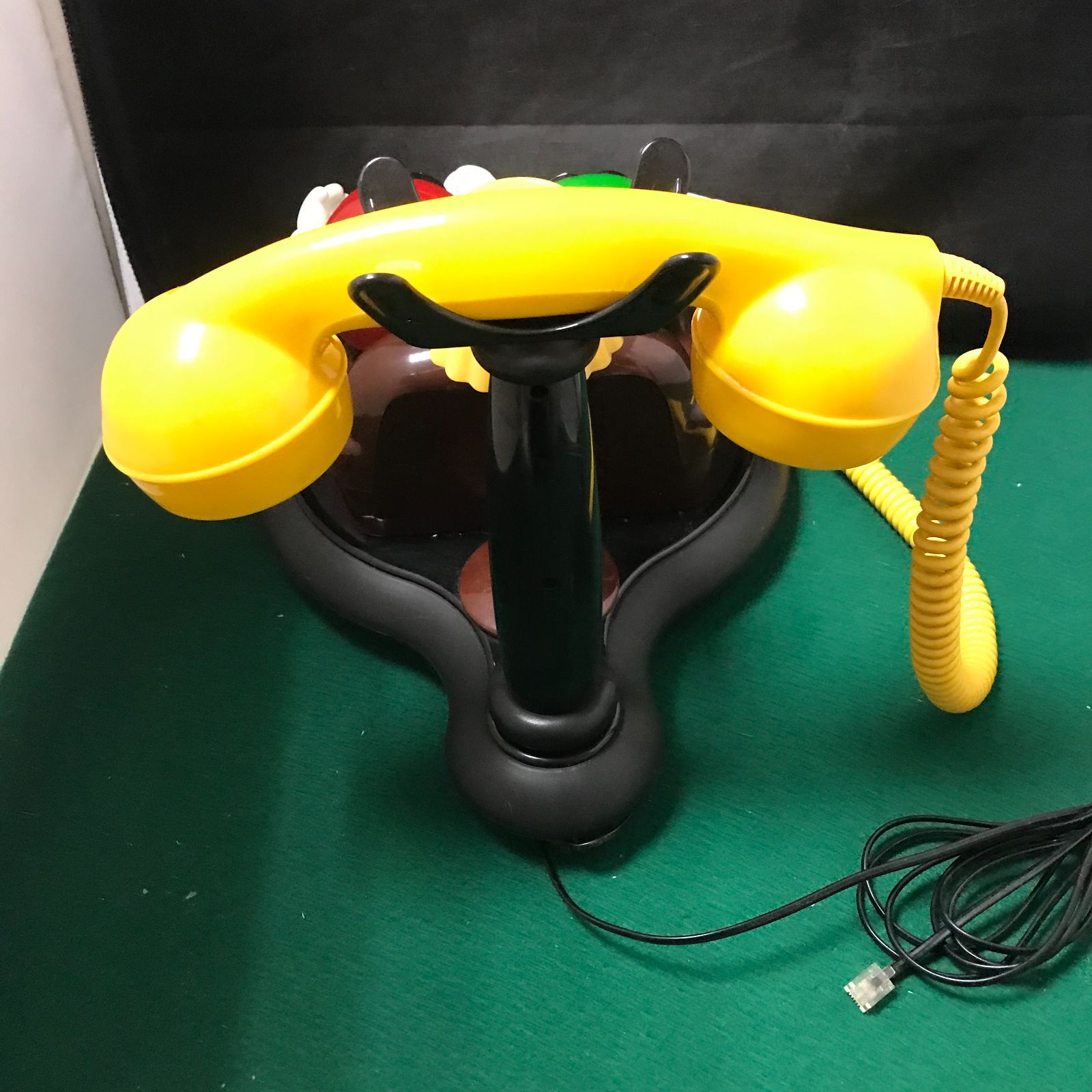 5436 日本で繋がるUSA限定 ビンテージ M&Ms フィギュア 電話機