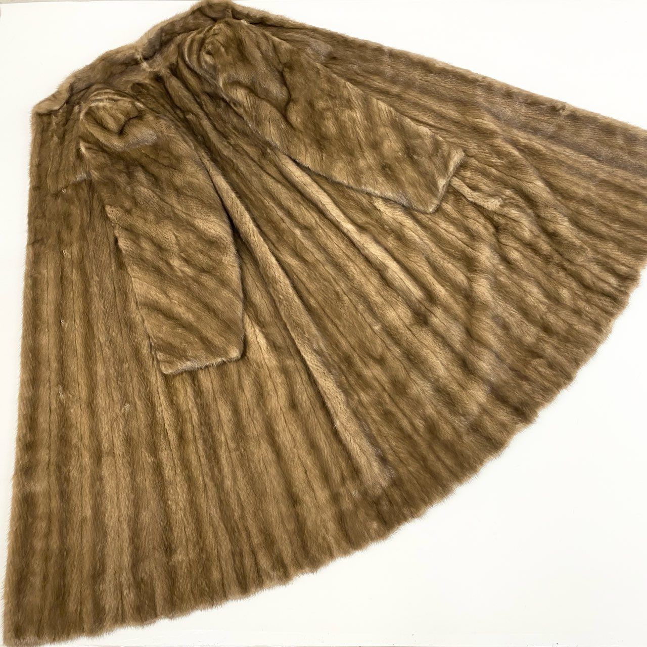 54L4 CRESCE 斜め段デザイン デミバフミンク 着丈110cm 超ロングコート