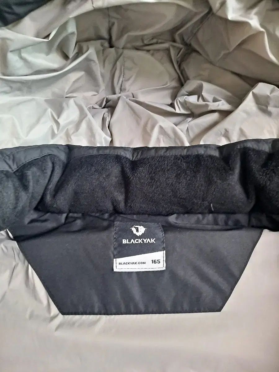 ブラックヤクキッズ ダウン