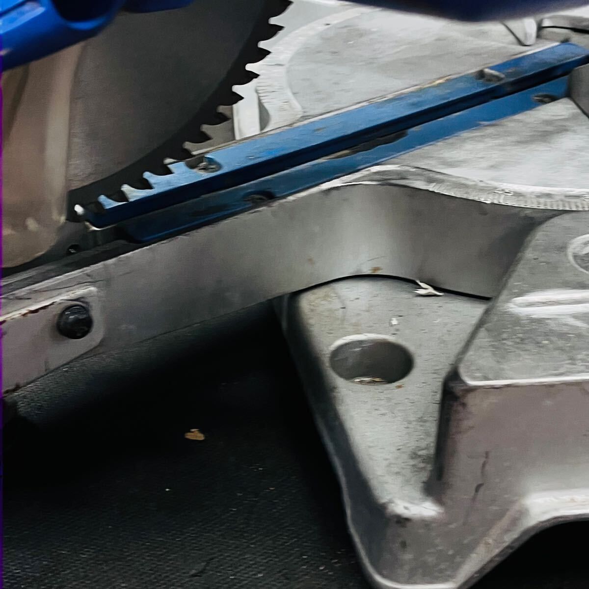 ハイコーキ HIKOKI 190 mm 卓上スライドマルノコ FC 7 FSB ベース割れあり