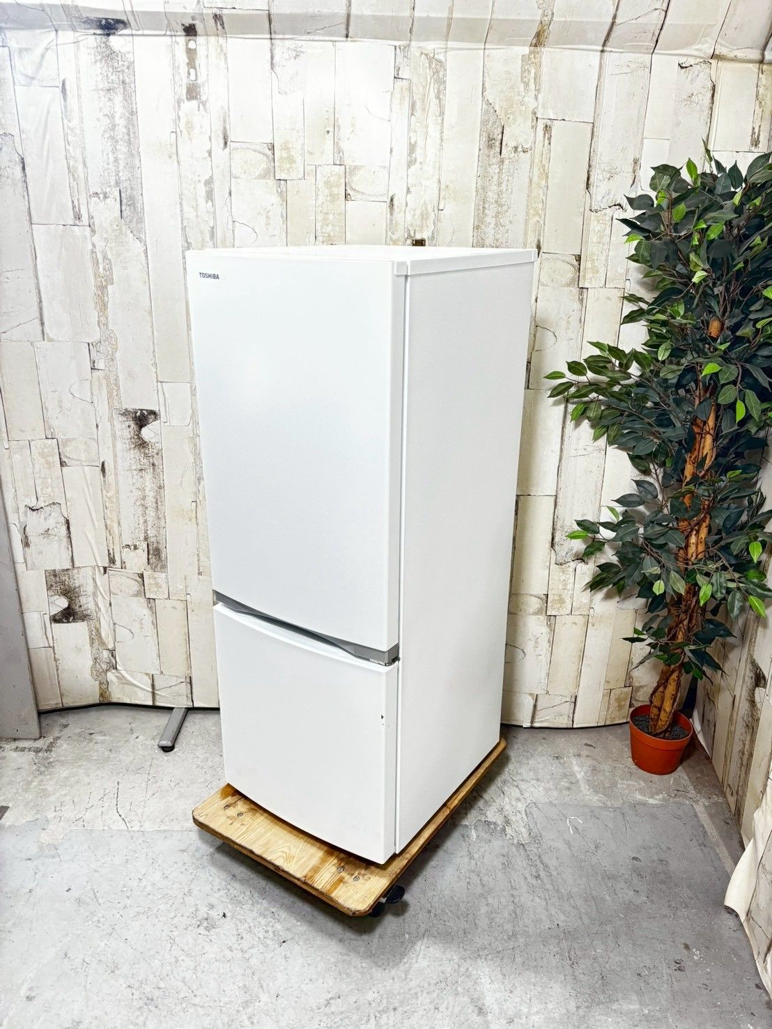 TOSHIBA 東芝　ノンフロン　冷凍冷蔵庫　153L 【梱包・発送たのメル便】 2021年製】TOSHIBA 東芝 GR-S15BS ノンフロン冷凍冷蔵庫 153L - メルカリ