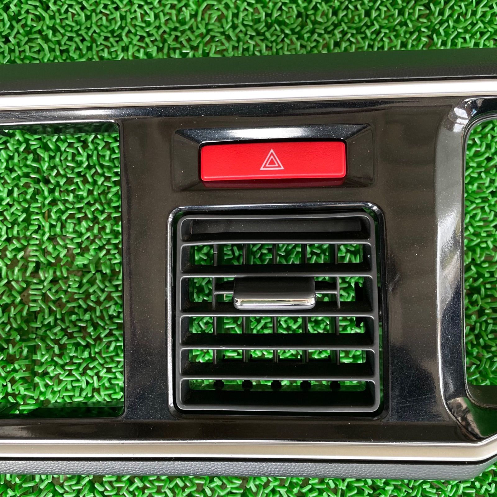 JC1 ライフ ハザードスイッチ センターエアコン吹出口付パネル No.9168