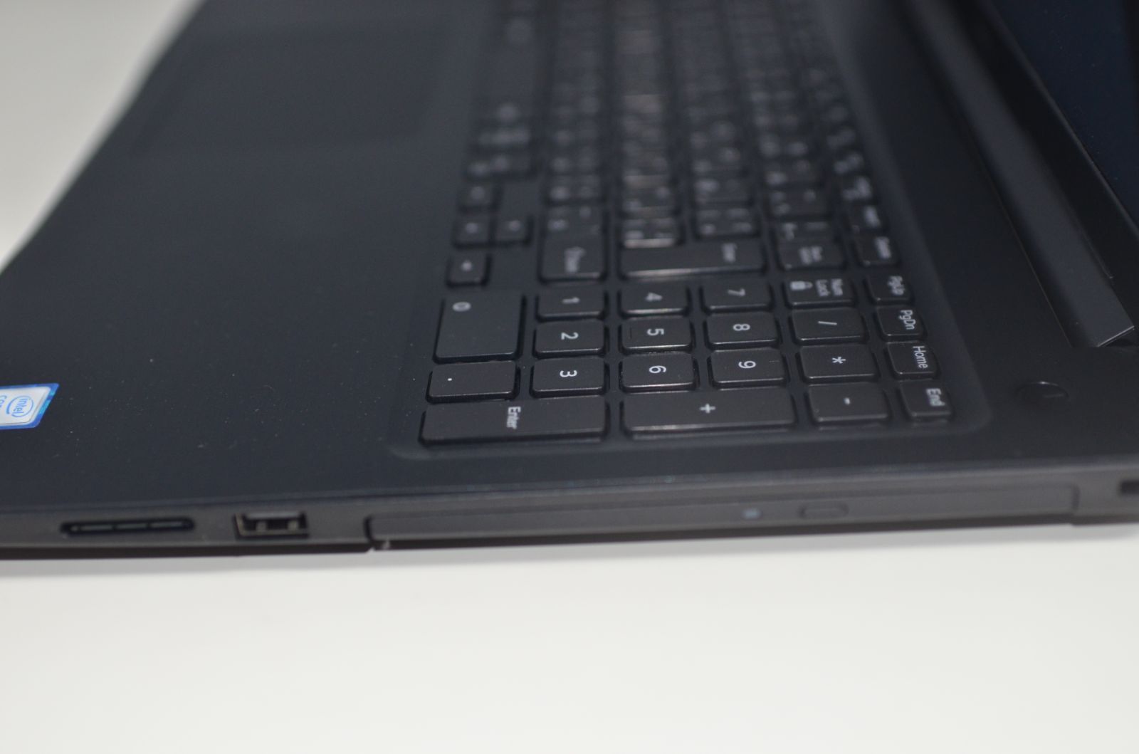 中古良品ノートパソコン DELL Inspiron5570 Windows11+office 爆速 