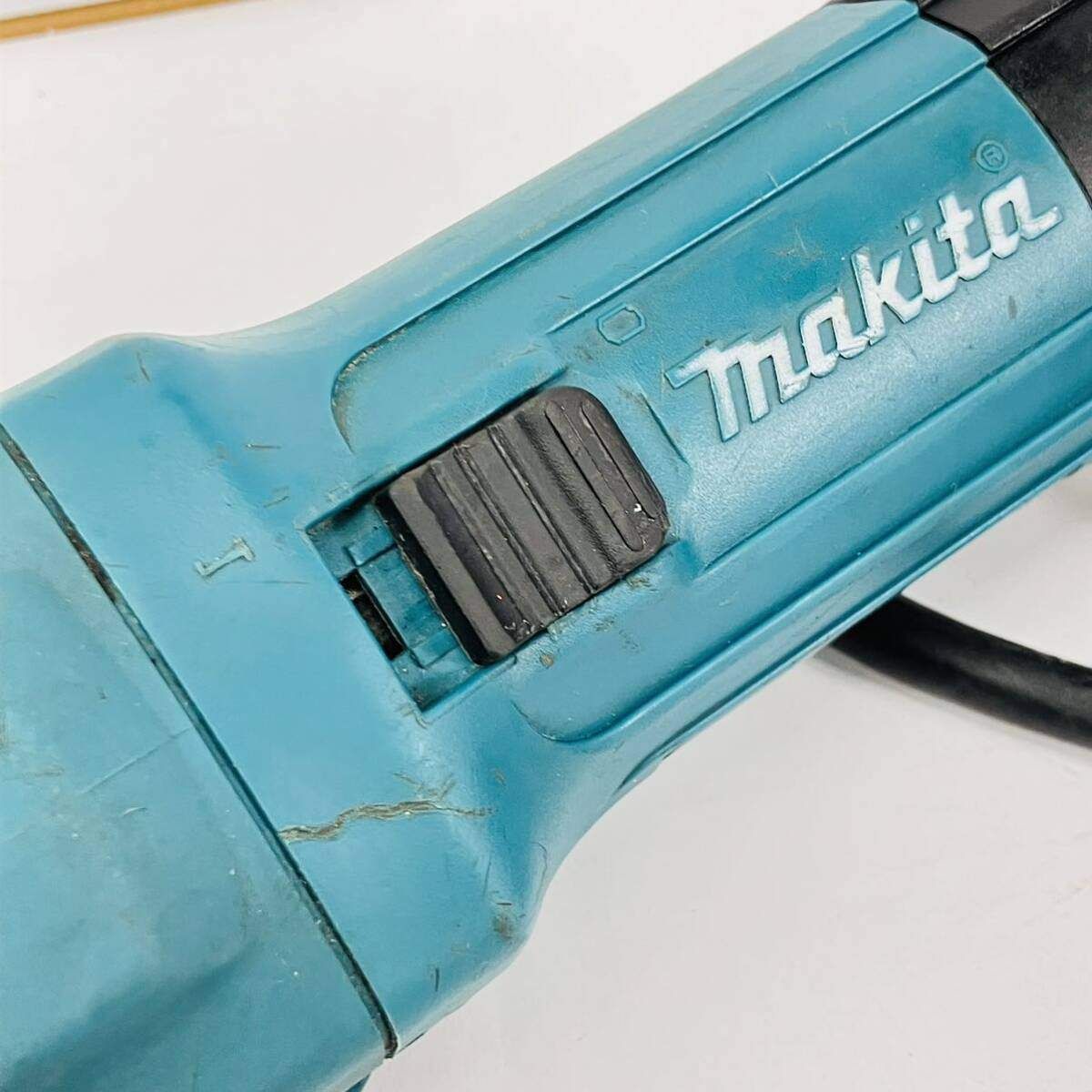 ストレートシャー