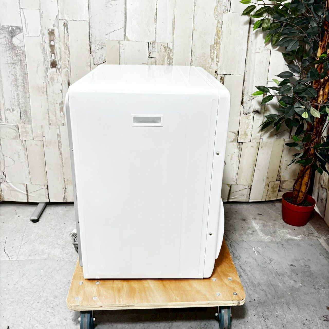 2022年製】HITACHI 日立 DE-N60HV 除湿形電気衣類乾燥機 6.0kg - メルカリ