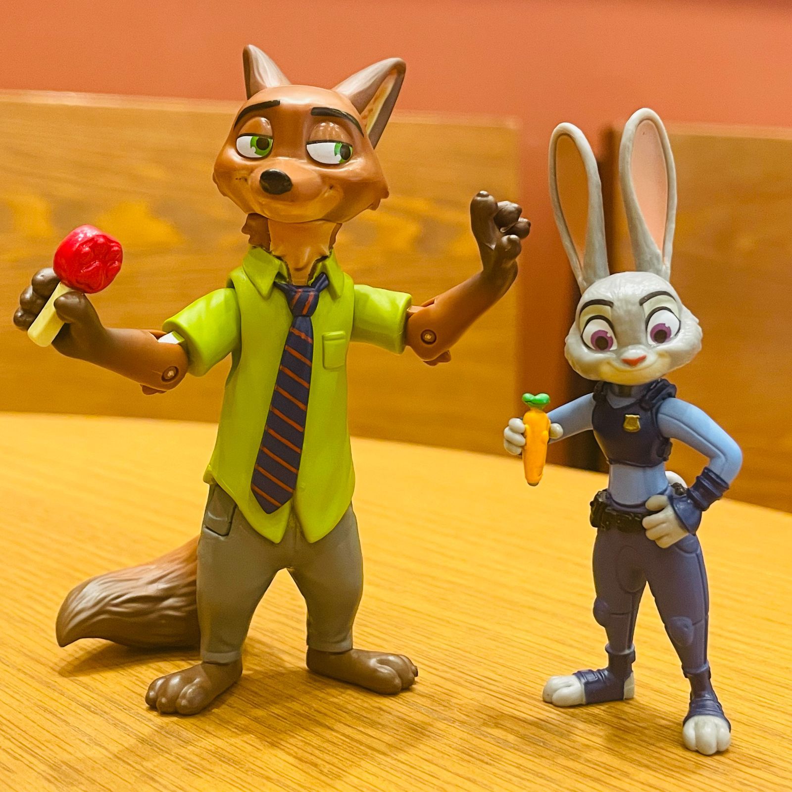 新品・未開封】ズートピア アニア フィギュア ニック＆ジュディ 2点