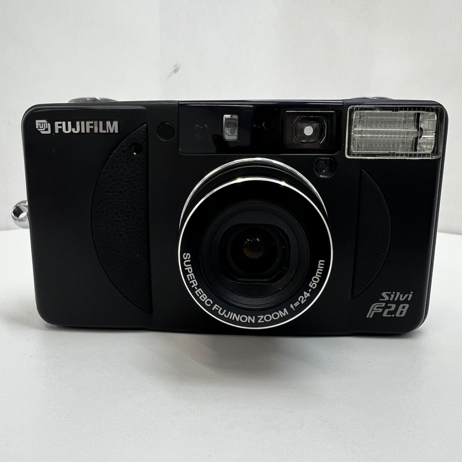 3 000219 Silvi F 2 8 富士フイルム フィルムカメラ