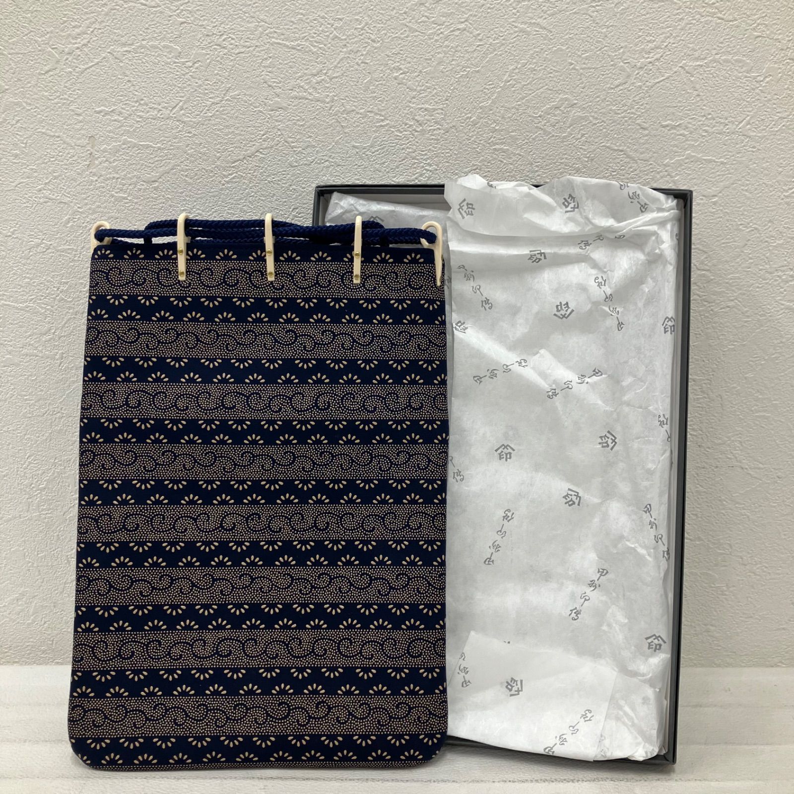 7046 印傳屋 インデンヤ INDEN-YA 印伝 印傳 甲州印伝 合切袋 巾着袋