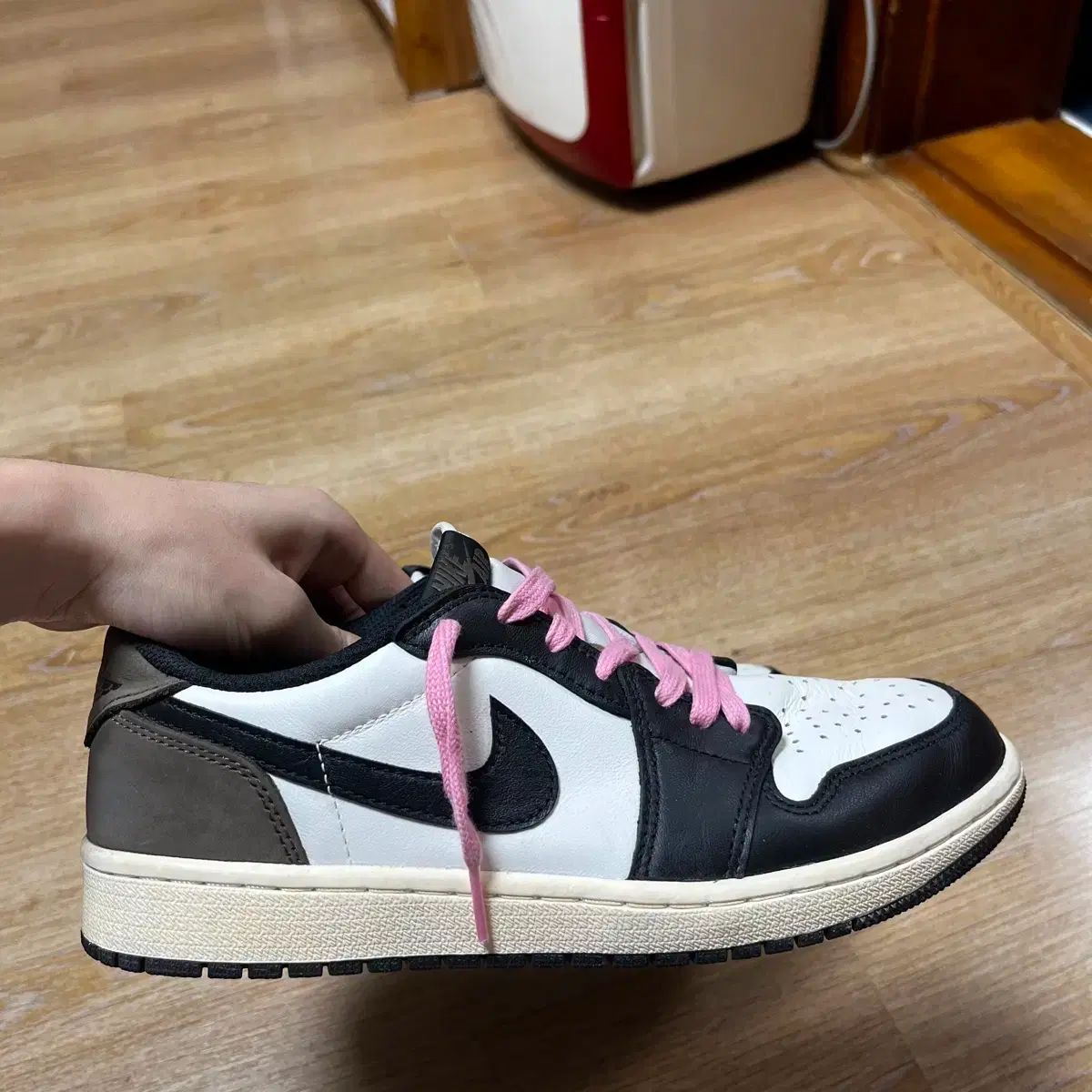 ジョーダン 1 レトロ ロー OG モカ 265