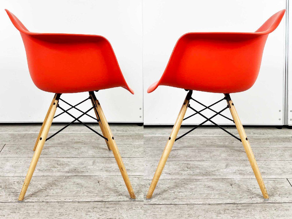 ハーマンミラー イームズ シェルチェア DSR レッドオレンジ 2021年製 HermanMiller/ハーマンミラーイームズ アームシェルチェアDAWドゥエル